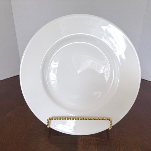 Wedgwood dinner plate - 2,
